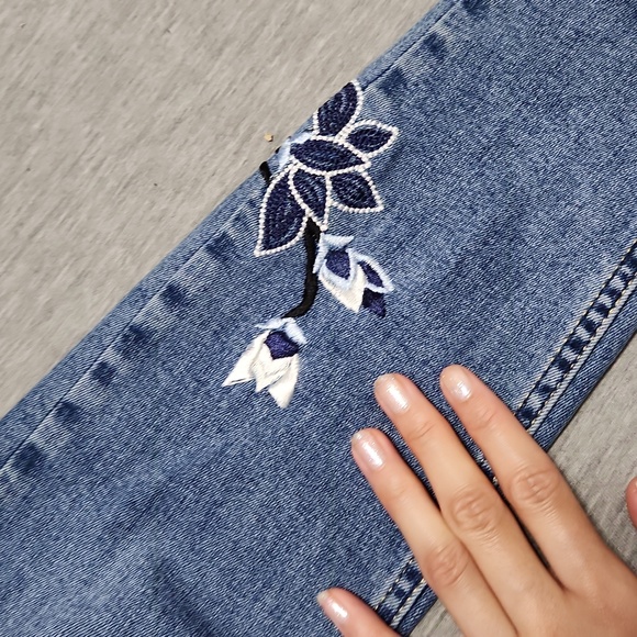 🔴 TOPSHOP Floral Embroidered Denim High Rise Skinny Jeans - Picture 13 of 15